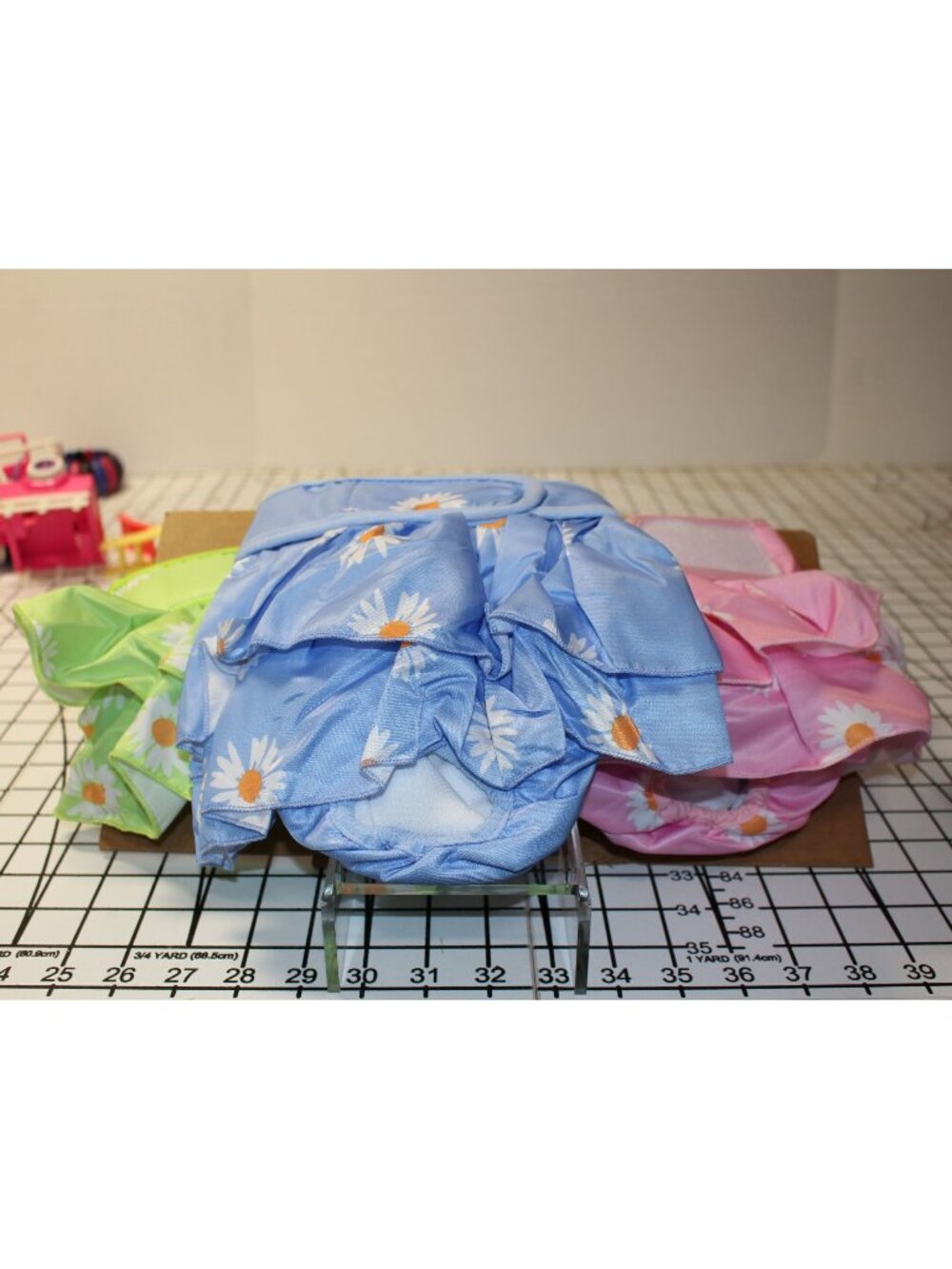 Washable Female Dog Diapers Ruffled Skirt Daisy Floral 3 Pack Large 19-25.5”